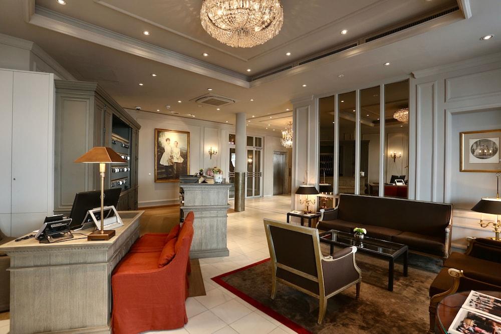 Palace 5*